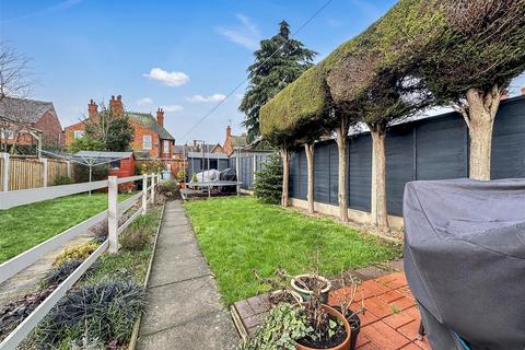 3 bedroom terraced house for sale, Lindum Street, Newark