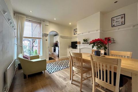 3 bedroom terraced house for sale, Lindum Street, Newark