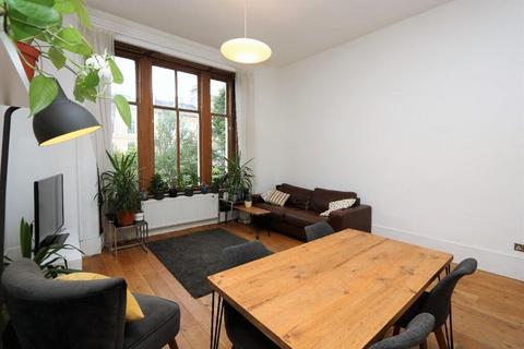 2 bedroom flat to rent, Lansdowne Crescent, Glasgow, G20