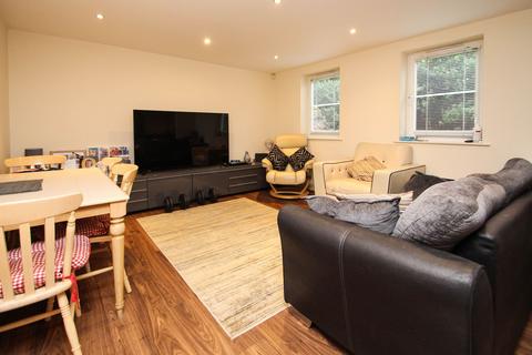 2 bedroom flat for sale, Station Way, Claygate, KT10