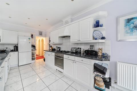 4 bedroom semi-detached house for sale, Green Lane, London SW16