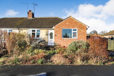 2 bedroom bungalow for sale, Tentergate Close, Knaresborough, North Yorkshire, HG5