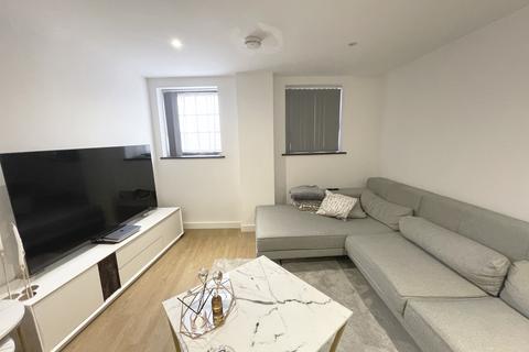 1 bedroom flat to rent, Fitzwilliam House, Southall, UB2