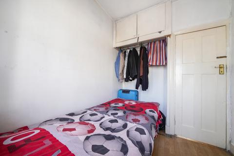 180 Lyon Park Avenue, Wembley, HA0 4HG
