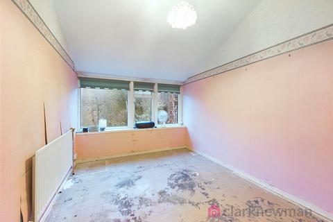 163 Bishopsfield, Harlow, CM18 6UR