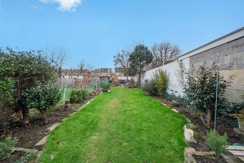 3 bedroom terraced house for sale, Ilford IG3