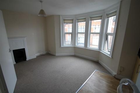 Property to rent, South Woodford E18