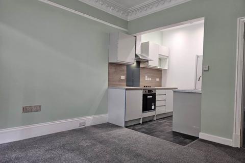 1 bedroom flat to rent, 5 G/1 Dens Road, ,