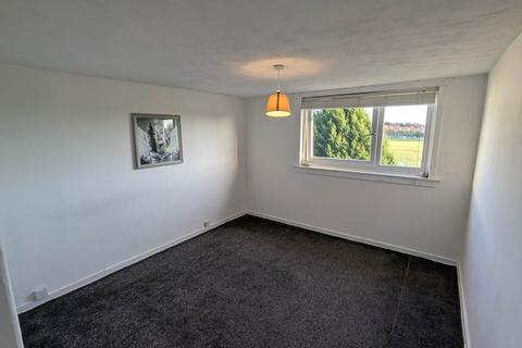 3 bedroom flat to rent, 10e Baldovie Terrace 2/1, ,