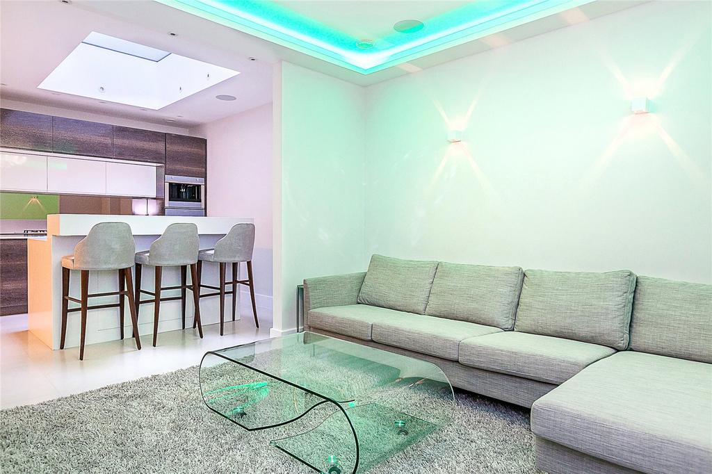 Kitchen/Reception