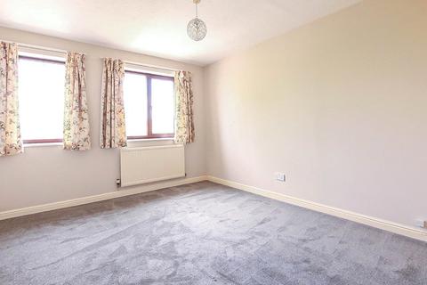 2 bedroom terraced house to rent, Chubb Close, Bristol BS30