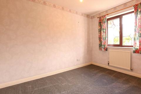 2 bedroom terraced house to rent, Chubb Close, Bristol BS30