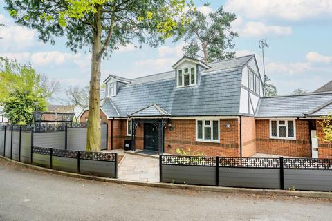 5 bedroom detached house for sale, Hazel Road, St. Albans AL2