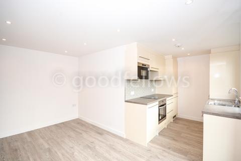 2 bedroom apartment to rent, London Road, Surrey SM3