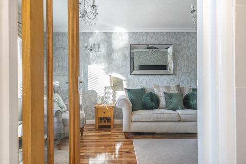 52 Aylets Field, Harlow, CM18 7LW