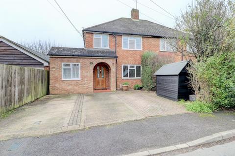 4 bedroom semi-detached house for sale, Fairfields, High Wycombe HP15