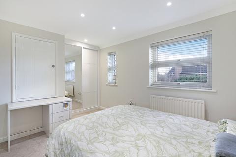 6 Howard Close, Loughton, IG10 3NR