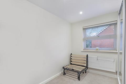 6 Howard Close, Loughton, IG10 3NR