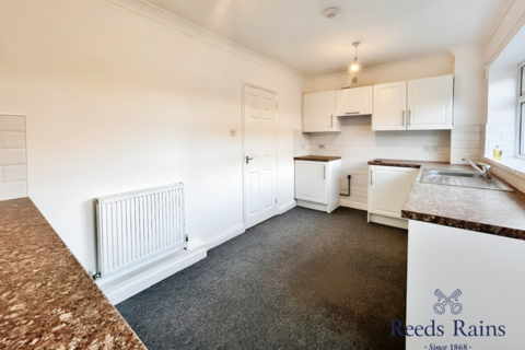 3 bedroom terraced house for sale, Deben Grove, East Yorkshire HU8