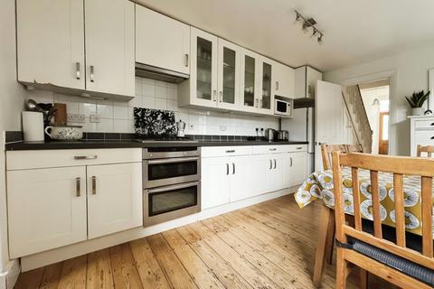 4 bedroom terraced house for sale, Murchison Road, London E10