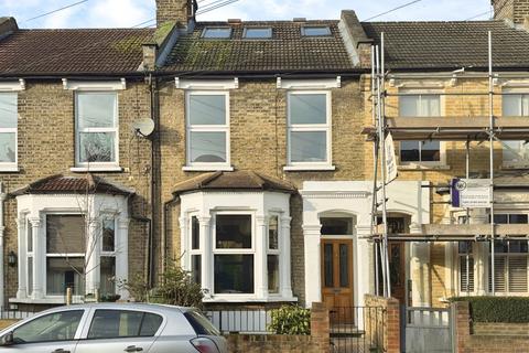 4 bedroom terraced house for sale, Murchison Road, London E10