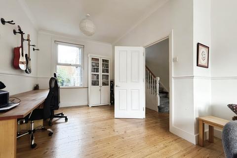 228 Murchison Road, London, E10 6LU