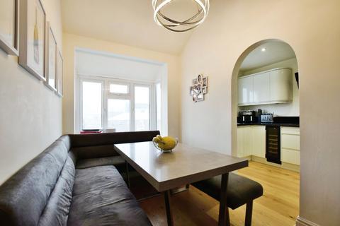 3 bedroom terraced house for sale, Balmoral Way, Cheshire SK9