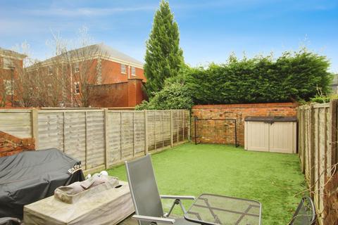 8 Balmoral Way, Wilmslow, SK9 5QN