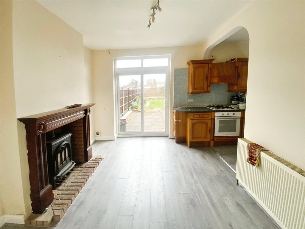 Living/Dining Area
