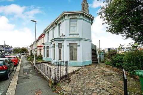 2 bedroom end of terrace house for sale, St. Judes Road, Devon PL4