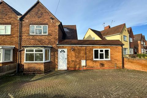 3 bedroom semi-detached house to rent - Westminster Road, West Bromwich, B71 2JW