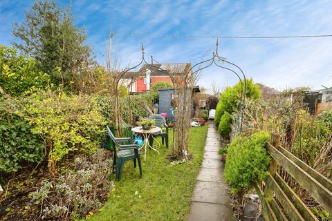 2 bedroom terraced house for sale, Hand Terrace, Wrexham LL14