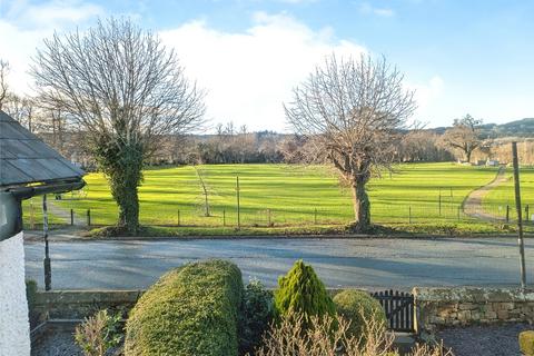 5 Hand Terrace, Chirk, Wrexham, LL14 5EU