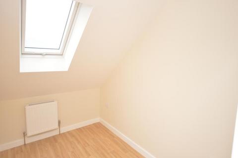 2 bedroom flat to rent, Wingrove Court Weyhill Road, Hampshire SP10