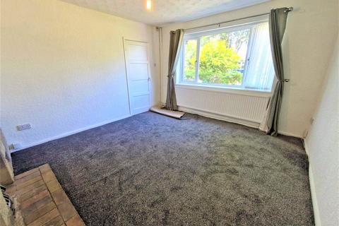 3 bedroom semi-detached house to rent, Simpson Road, Manchester M28