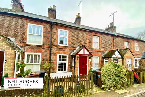 2 bedroom terraced house to rent, Branch Road, Park Street, St. Albans, Hertfordshire, AL2