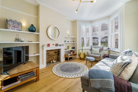 4 bedroom house to rent, Cunnington Street, W4