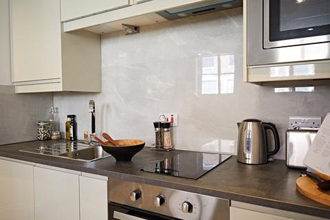 1 bedroom apartment to rent, Apt 1, 113 The Headrow LS1
