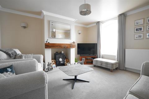 2 bedroom end of terrace house for sale, Greenfield, Park Lane, Sowood