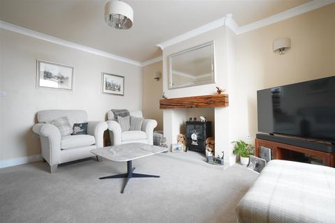 2 bedroom end of terrace house for sale, Greenfield, Park Lane, Sowood