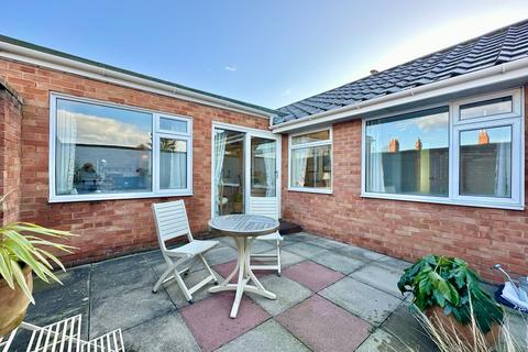 2 bedroom bungalow for sale, Queens Court, Ledbury, HR8