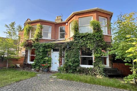 4 bedroom detached house for sale, Victoria Road, Diss IP22