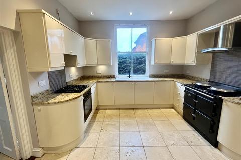 4 bedroom detached house for sale, Victoria Road, Diss IP22