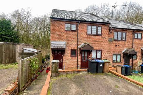 6 Bankside, Woodford Halse, Daventry, NN11 3NX