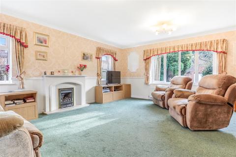 4 bedroom detached bungalow for sale, Brooke Road, Kenilworth