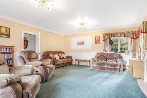 4 bedroom detached bungalow for sale, Brooke Road, Kenilworth