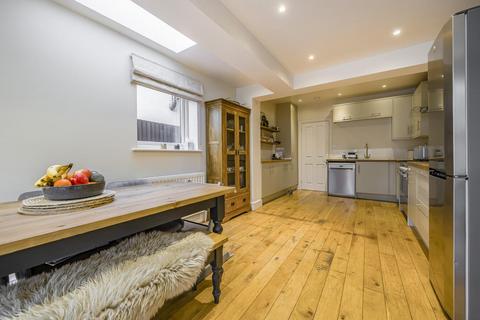 88 Willoughby Road, Kingston Upon Thames, KT2 6LJ
