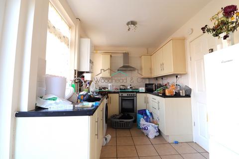 2 bedroom end of terrace house for sale, Upper Kings Avenue, Rushden, NN10 8JZ