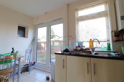 2 bedroom end of terrace house for sale, Upper Kings Avenue, Rushden, NN10 8JZ