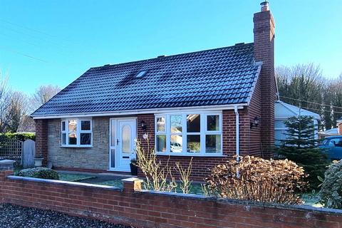 3 bedroom detached bungalow for sale, Willow Drive, Hook, Goole